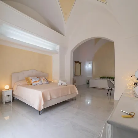 Le Corti Di Elena Martina Bed & Breakfast *