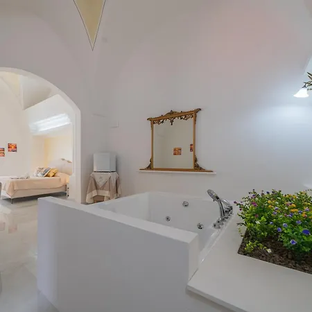 Le Corti Di Elena Martina Bed & Breakfast Miggiano